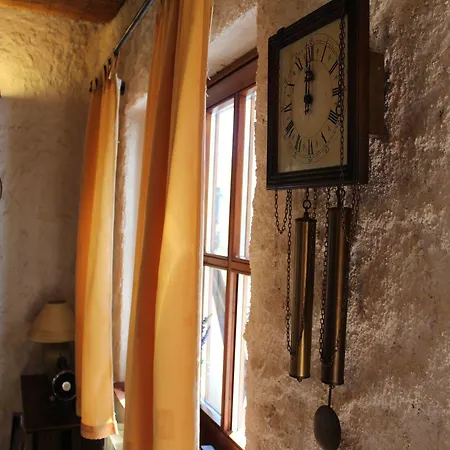 Vendégház And Feral 3*